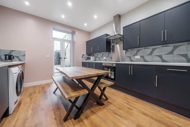 6 bed house, Radnor Street, City Centre, Plymouth, PL48DR - Image 2